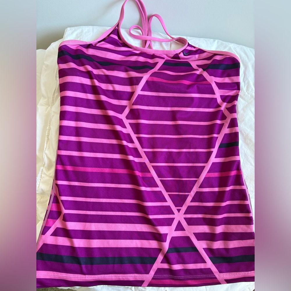 Nike Fit Dry Pink/Purple size Large sports bra, tank top